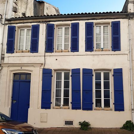 Les Volets Bleus T3 De 80 M2 Patio Privatif Lägenhet Rochefort  Exteriör bild