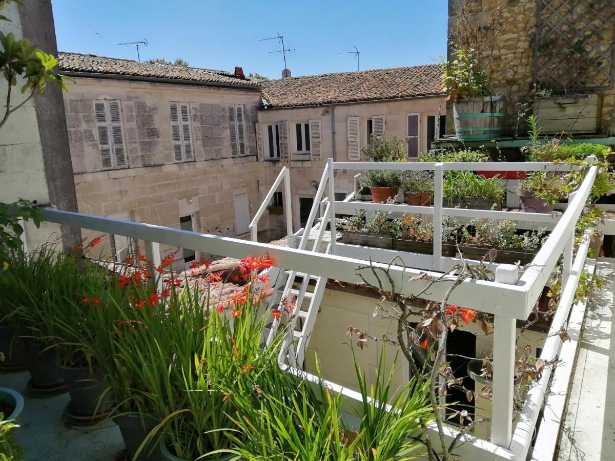Les Volets Bleus T3 De 80 M2 Patio Privatif Lägenhet Rochefort  Exteriör bild