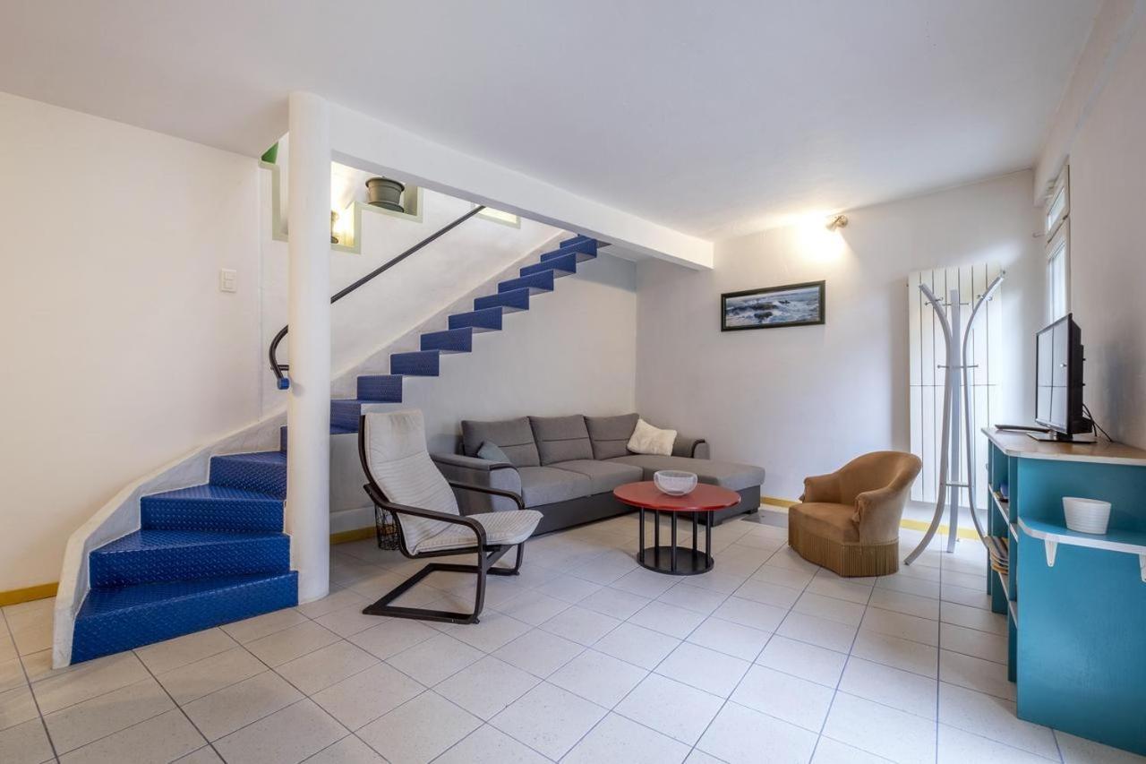 Les Volets Bleus T3 De 80 M2 Patio Privatif Lägenhet Rochefort  Exteriör bild