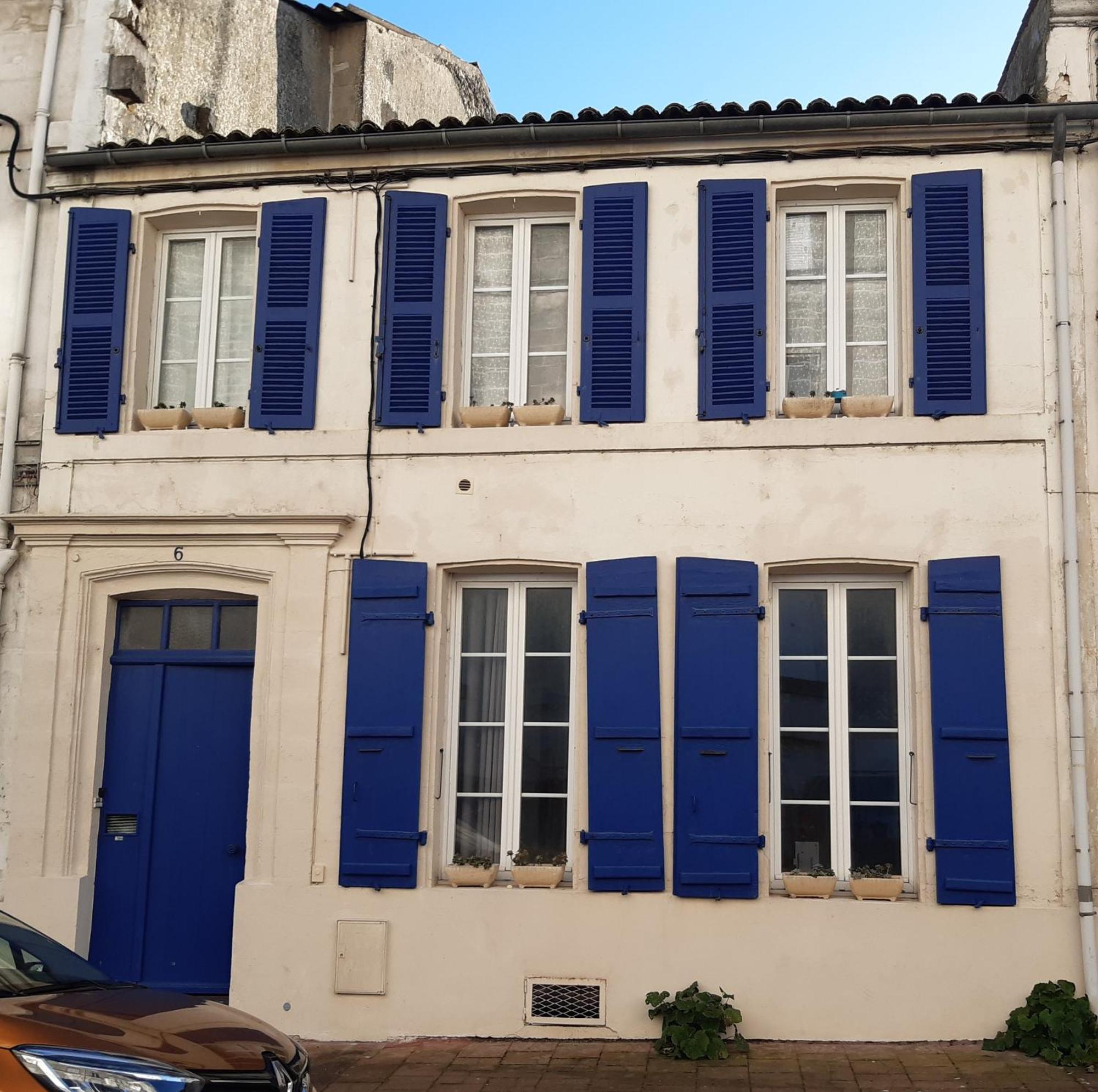 Les Volets Bleus T3 De 80 M2 Patio Privatif Lägenhet Rochefort  Exteriör bild